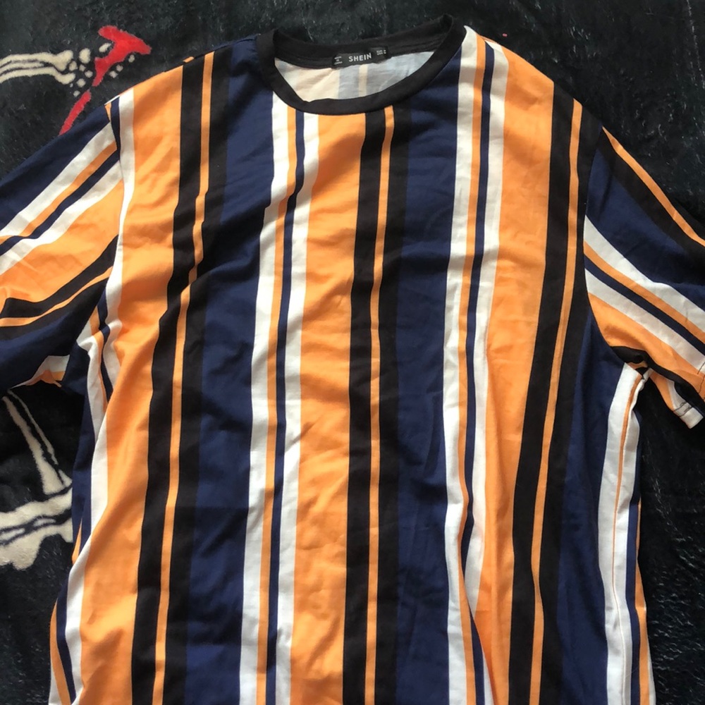 striped shirt